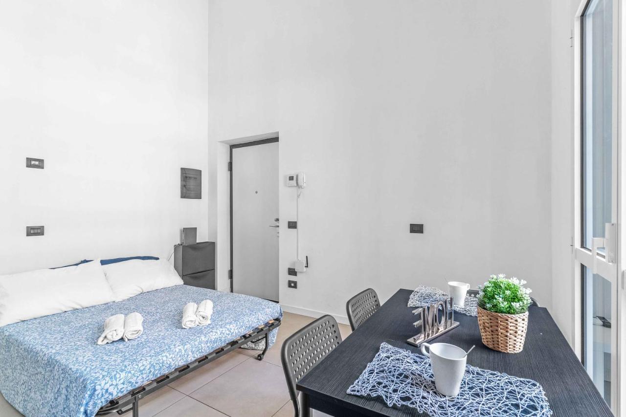 Cos54 - Exclusive Apartment With Garden In Milan Bagian luar foto